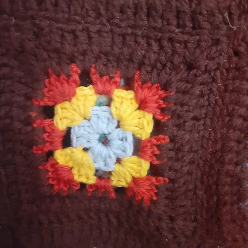 Vintage Handmade Flower Block Afghan on Chocolate READ